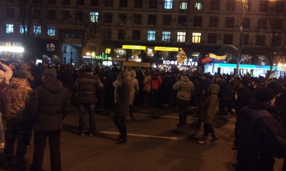 Під час акцій у центрі Києва по медичну допомогу звернулося 10 осіб