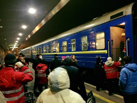 У Києві лікарі просто з потяга госпіталізували 18 дітей з тяжким отруєнням
