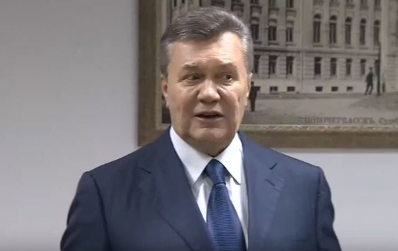 Під судом родичі героїв Небесної сотні вимагають засудити Януковича