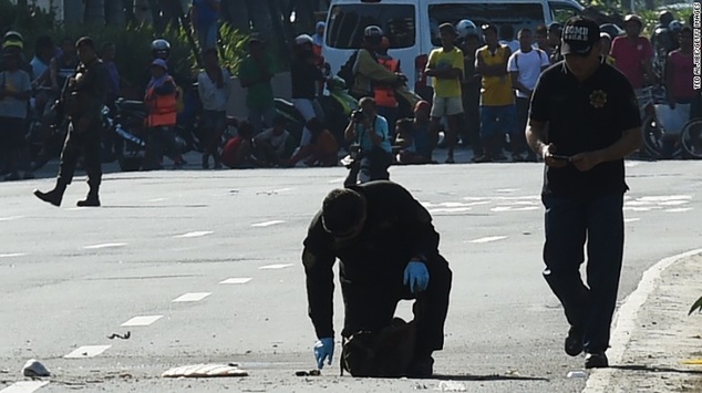 На Філіппінах вибухнула бомба перед кортежем президента: поранено 9 членів команди безпеки