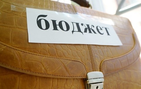 Порошенко терміново повертається до Києва на засідання БПП: обговорюватимуть проект Держбюджету