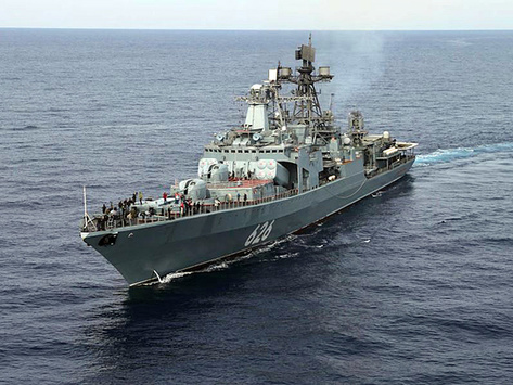 Британський фрегат буде стежити за російським кораблем, який повертається в порт