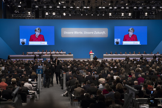 Меркель провела масштабний з'їзд своєї партії. Фоторепортаж