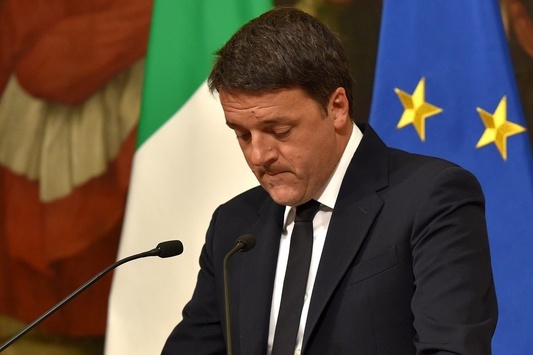 Президент Італії прийняв відставку прем'єра Ренці