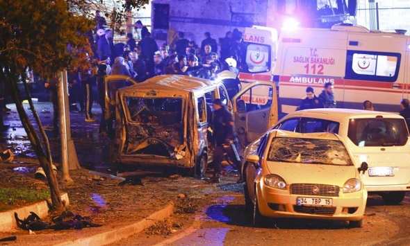 У Стамбулі біля стадіона «Бешикташ» пролунали потужні вибухи