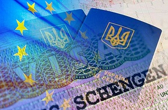 ЄС призупинить безвіз, якщо Україна скасує реформи, - ЗМІ 