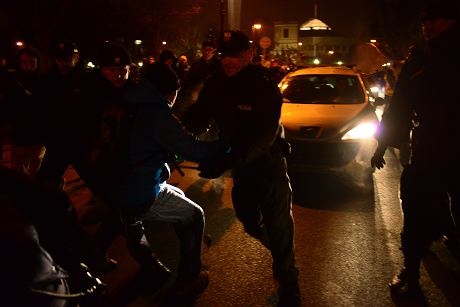 Польська поліція спростовує застосування сльозогінного газу