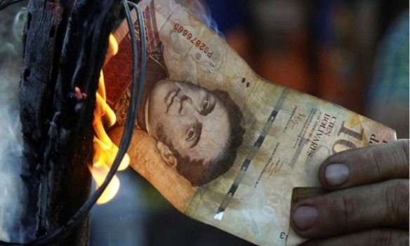 Глава Венесуели через масові заворушення відмовився від грошової реформи