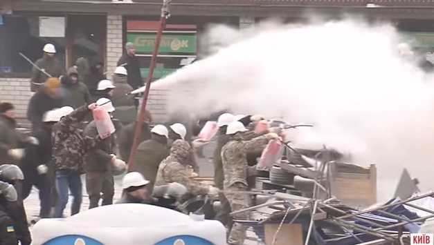 Як у Києві невідомі влаштували насильницьку зачистку МАФів