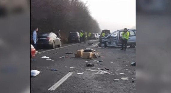 На півдні Великобританії зіткнулося 20 автомобілів
