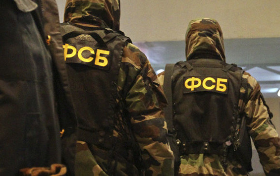 ФСБ заарештувала сімох осіб, підозрюваних у підготовці терактів за наказом ІДІЛ