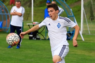 «Динамо» підписало контракт з 16-річним футболістом