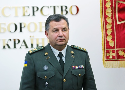 Міністр оборони озвучив кількість бойової техніки РФ на Донбасі