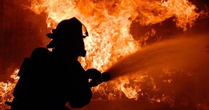 Внаслідок пожежі в Житомирській області загинули мати із сином