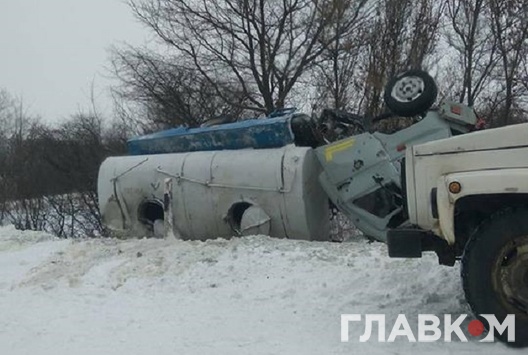 Через сильний снігопад на 96-му кілометрі траси Київ-Одеса сталися дві ДТП