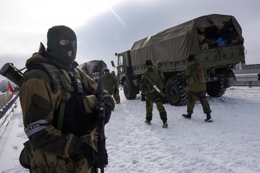 Терористи під Луганським облаштовують нові позиції й мінують місцевість
