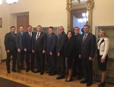 Луценко у Латвії домовився про повернення коштів екс-чиновників