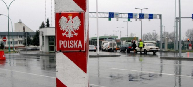 На українсько-польському кордоні в чергах стоять 560 автівок