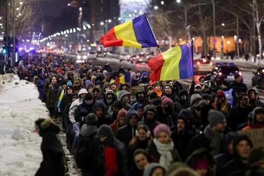 В Румунії сотні людей протестували проти помилування засуджених за корупцію