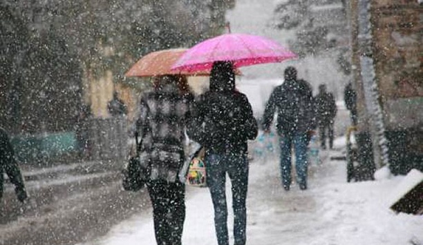 У суботу в Україні очікується мокрий сніг