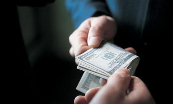 Бердянського прокурора судитимуть за хабар у 175 тис. гривень   