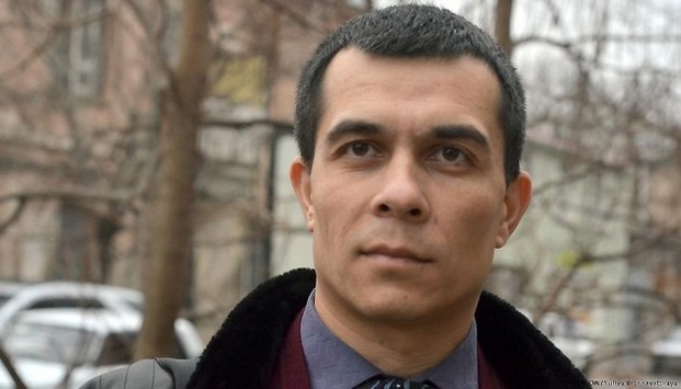 Російські репресії в Криму: у Бахчисараї затримано адвоката Еміля Курбедінова