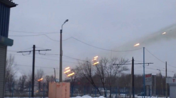 З'явилося відео пуску «Градів» із житлового кварталу окупованого Донецька