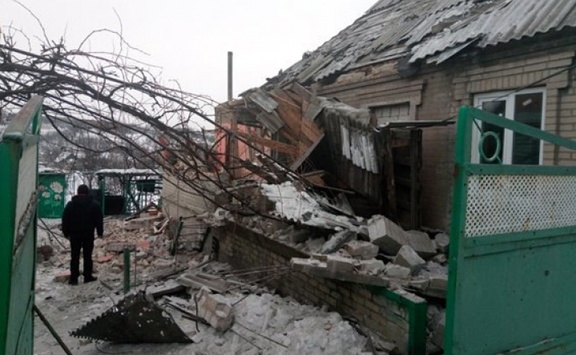 Ремонтні бригади в Авдіївці розпочали відновлення пошкоджених будинків