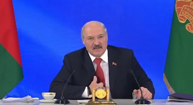 Лукашенко - Путіну: Незалежність і свободу не заміниш газом та нафтою
