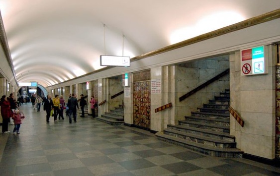 Через повідомлення про мінування у Києві закривали станцію «Хрещатик»