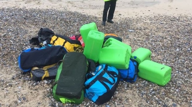 В Британії на пляжі знайшли 360 кілограм кокаїну