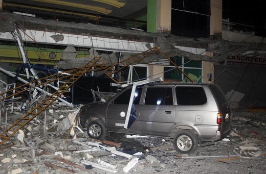 На Філіппінах стався землетрус магнітудою 6,7 балів: четверо загиблих, сотні поранених