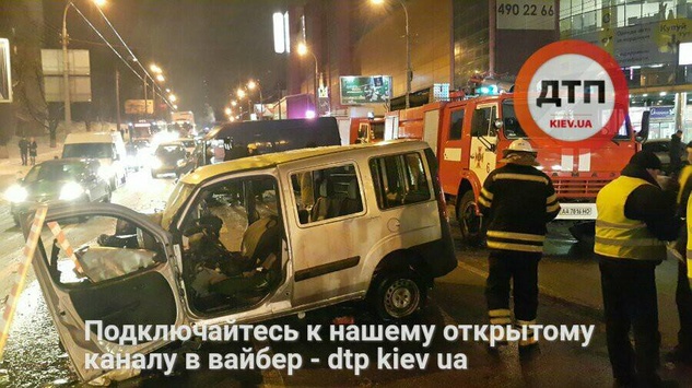 Померла одна з дівчаток, яка постраждала в жахливому ДТП у Києві