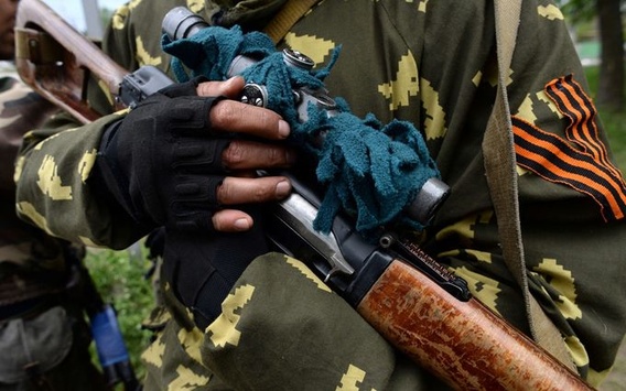 На Луганщині ватажки бойовиків зазивають місцеве населення до своїх лав
