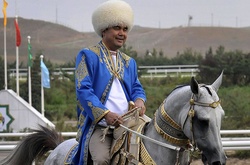 Туркменістан: «найнебезпечніший стоматолог у світі» та перші нетрадиційні вибори