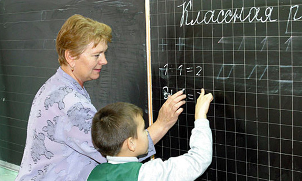 Окупаційна влада Севастополя визнала: вчителі не хочуть працювати за російські зарплати