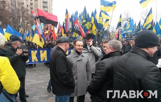 У центрі Києва триває марш націоналістів