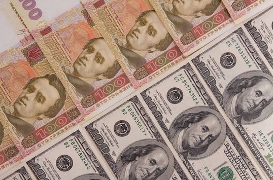 Нацбанк зміцнив курс гривні до долара