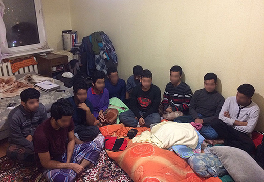 Десять незаконних мігрантів з Бангладешу намагались потрапити через Україну в ЄС