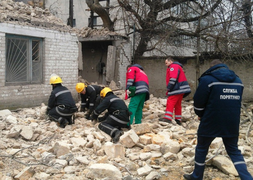 На Херсонщині на будівельників впала стіна: є жертви