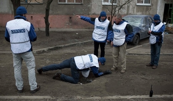 Терористи «ДНР» знову обстріляли спостерігачів ОБСЄ та захопили їхній безпілотник 