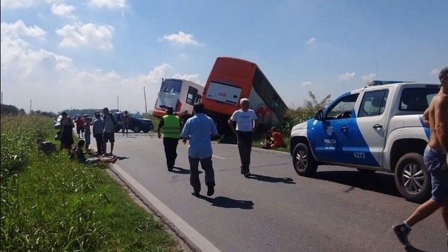 В Аргентині два автобуси потрапили в ДТП: 13 загиблих