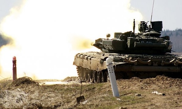 Під Донецьком гаряче: бойовики обстріляли українські позиції з танка
