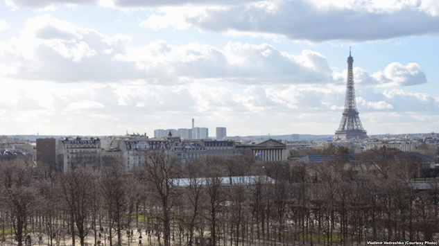 У Парижі відбулась акція на підтримку спротиву Криму окупантам