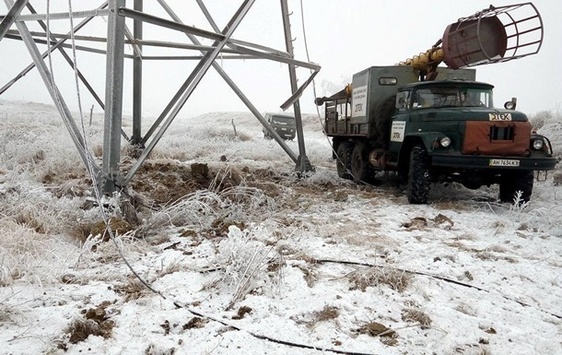Бойовики відмовилися припинити обстріли заради ремонту лінії електропередач в Авдіївці