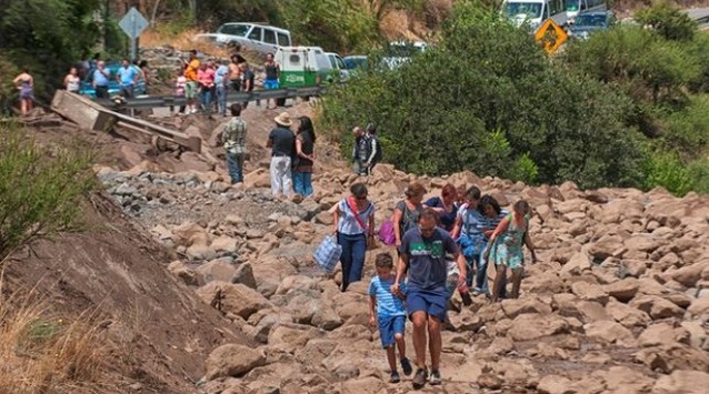 У столиці Чилі через проливні дощі без питної води залишилось шість мільйонів людей