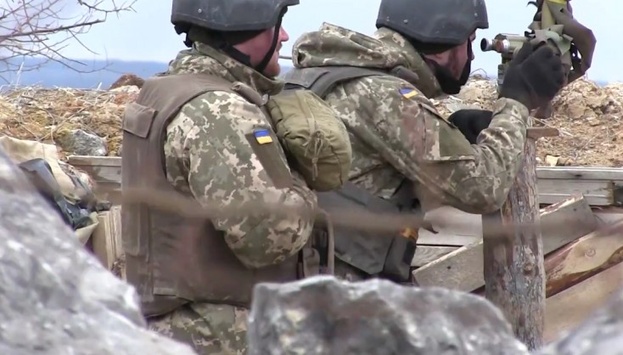 Українські бійці відбили атаку бойовиків на Новотроїцьке