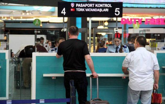 Українці зможуть поїхати до Туреччини без закордонних паспортів вже на початку турсезону