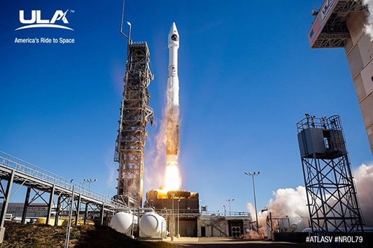 США успішно запустили ракету з військовим супутником на борту