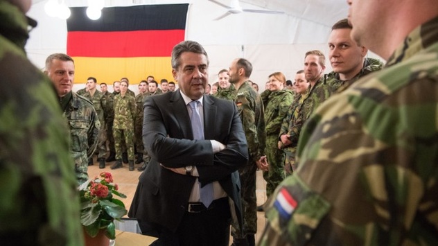Німеччині не подобається, що Росія стягує війська до кордонів країн Балтії